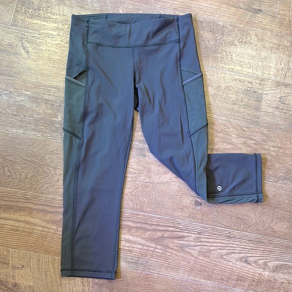 Lululemon Capris Size 8